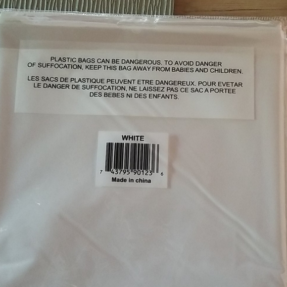 Table covers - Picture 3 of 4